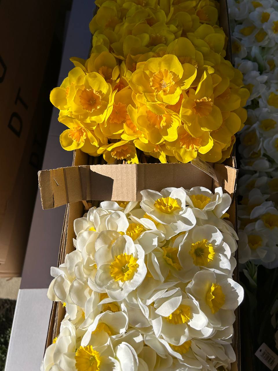 Narcis – umělá květina bilo-žlutá - Image 2