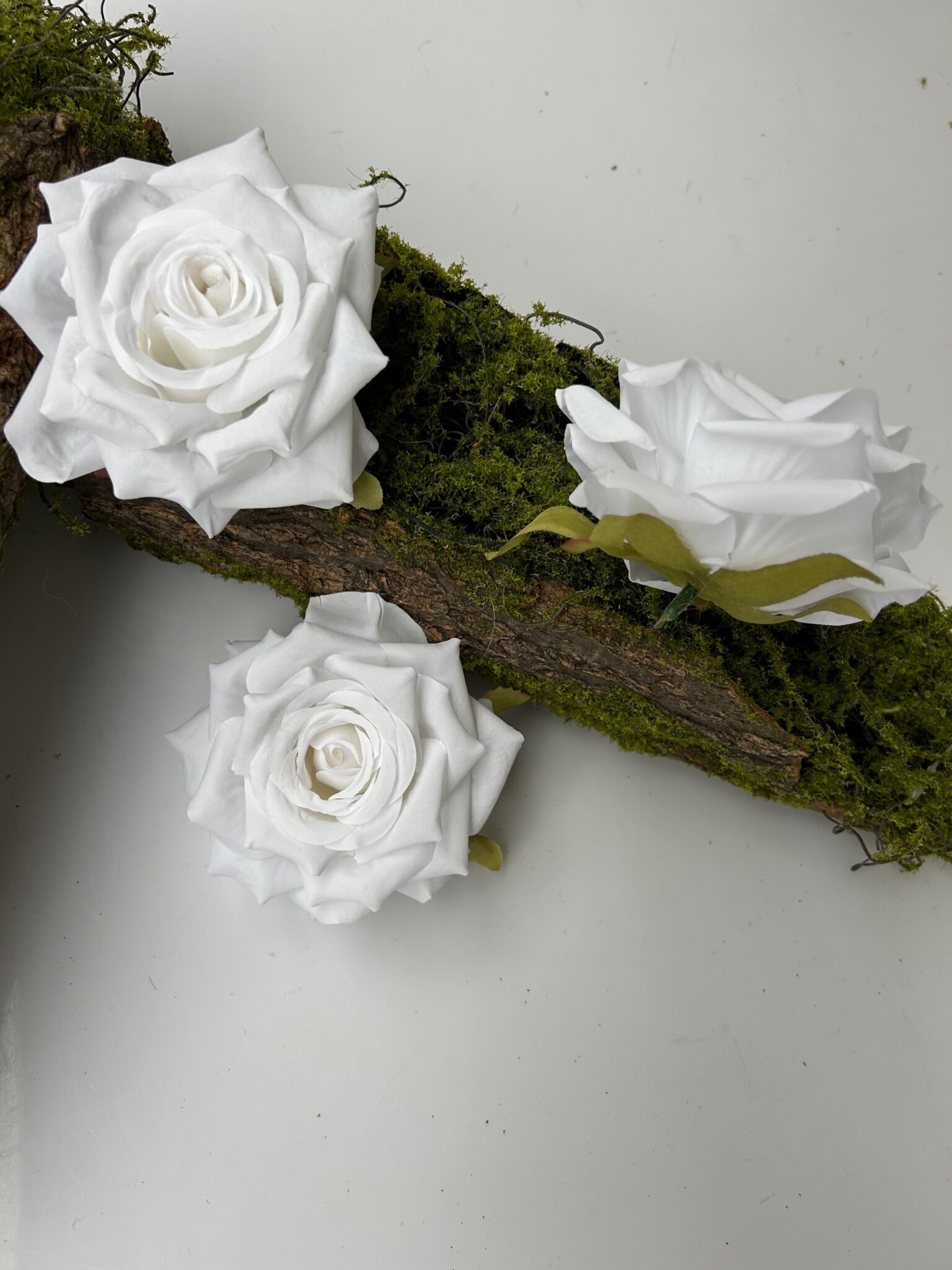 Umělá hlava růže bílá