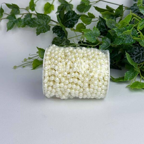 Luxusní perlová girlanda bílá – 15 metrů (perly 0,8 cm)